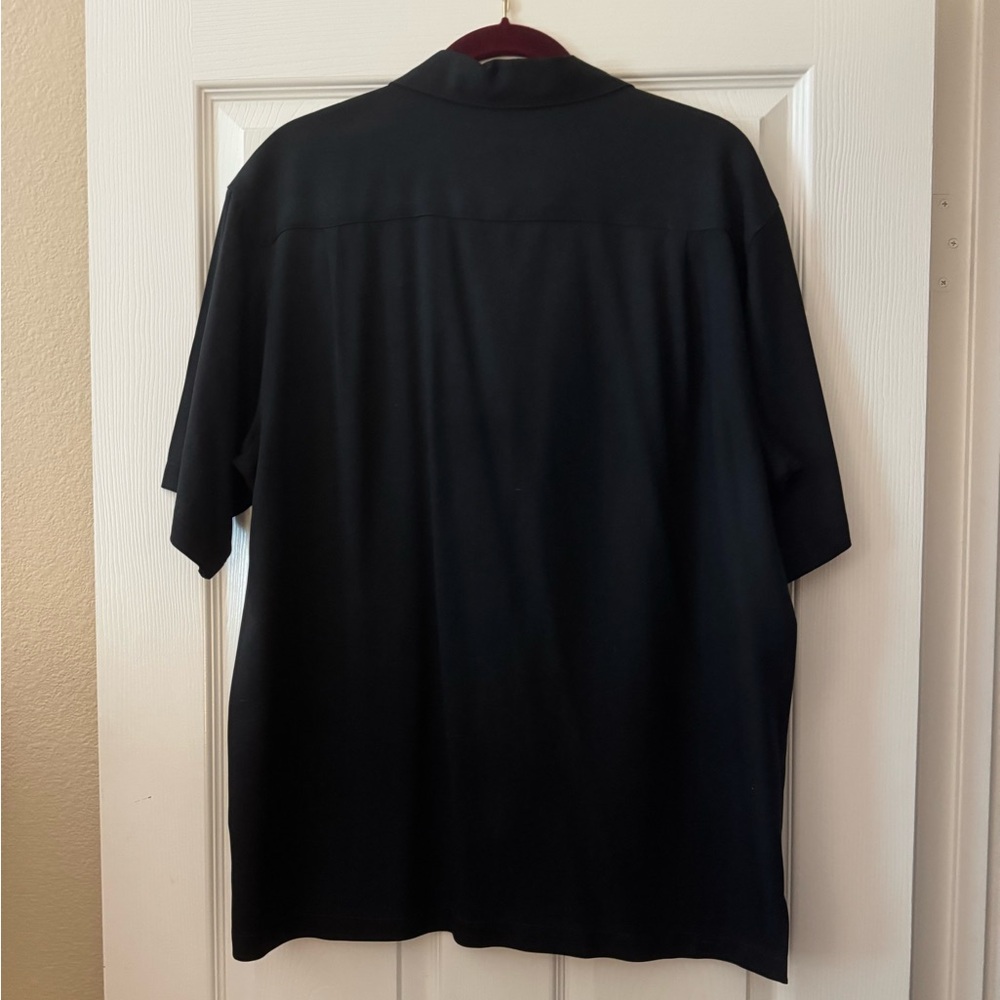 Izod Short-Sleeve, Button-Down Silk Camp Shirt in Black - Picture 4 of 6